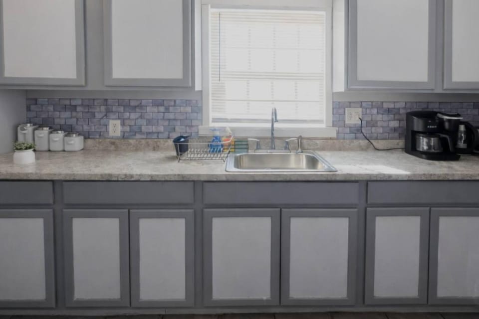 Homely Buffalo Haven, King Beds House in Kenmore