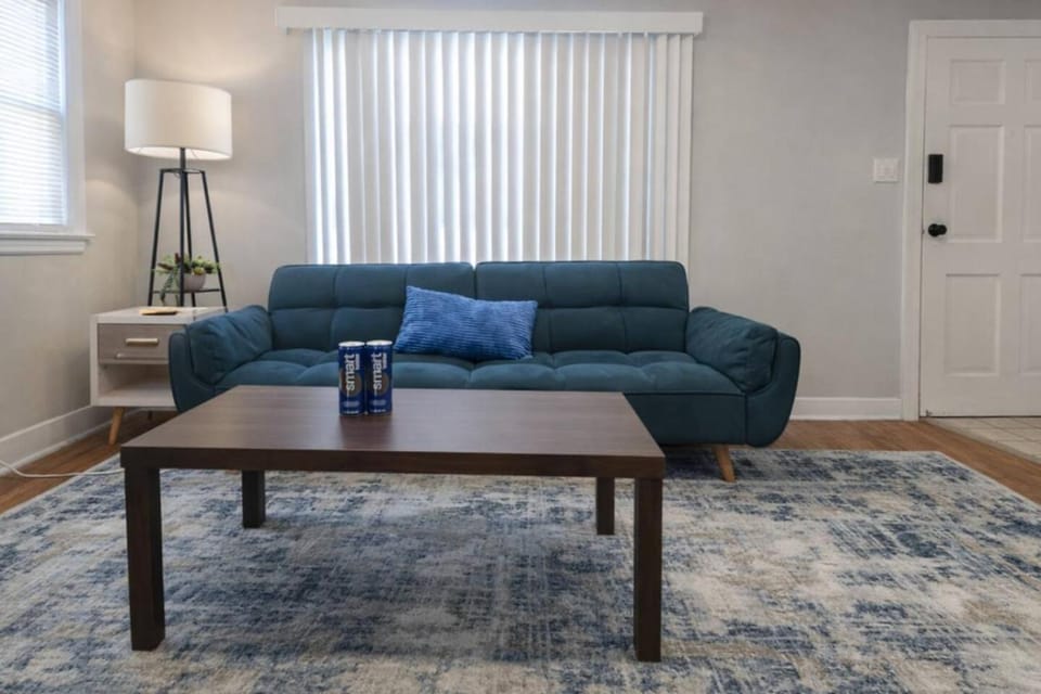 Homely Buffalo Haven, King Beds House in Kenmore