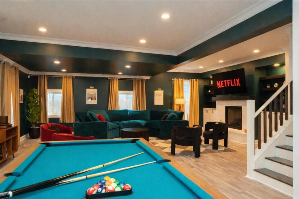 Billiard, Living room