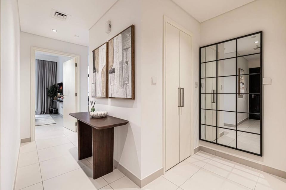 Mahogany 27 - 2BR 10PAX - Walk to Dubai Mall and Views Apartment in Dubai
