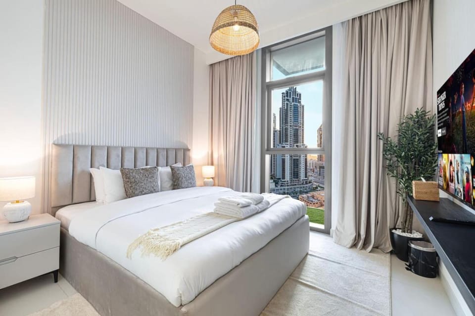 Mahogany 27 - 2BR 10PAX - Walk to Dubai Mall and Views Apartment in Dubai