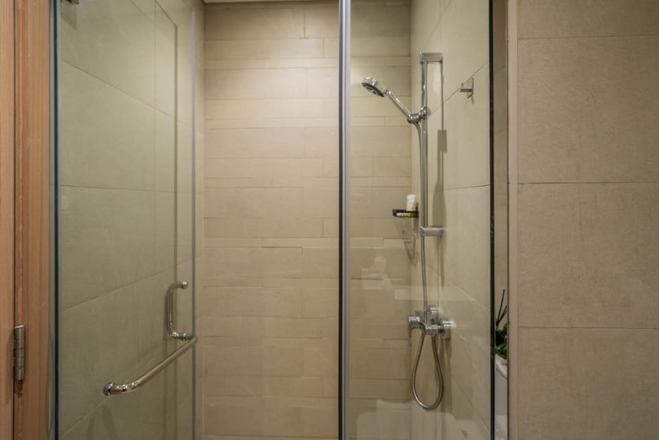 Azizi Riviera Meydan Studio with Balcony - Onelink Apartment in Dubai