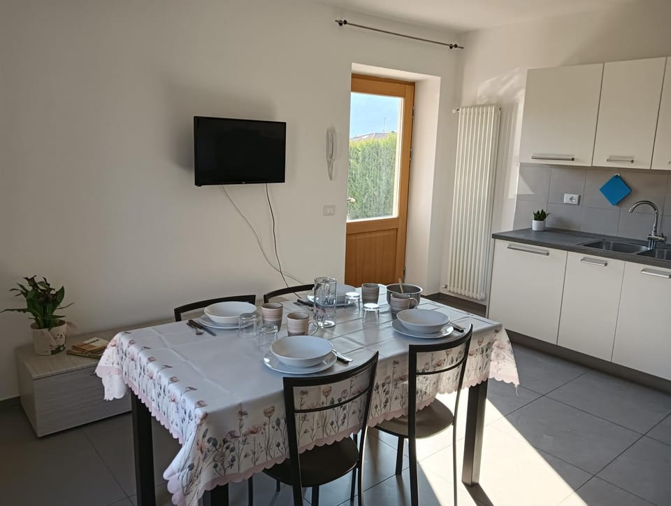 TV and multimedia, Dining area
