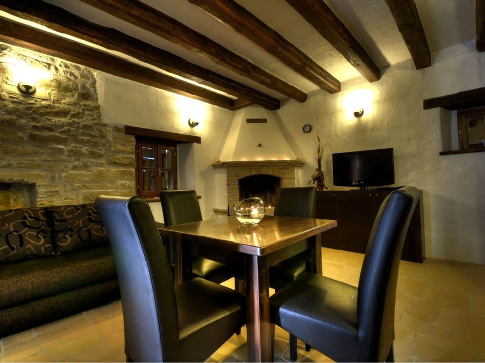 Holiday Home Istrien Traditionelles Steinhaus 8 by Interhome House in Istria County