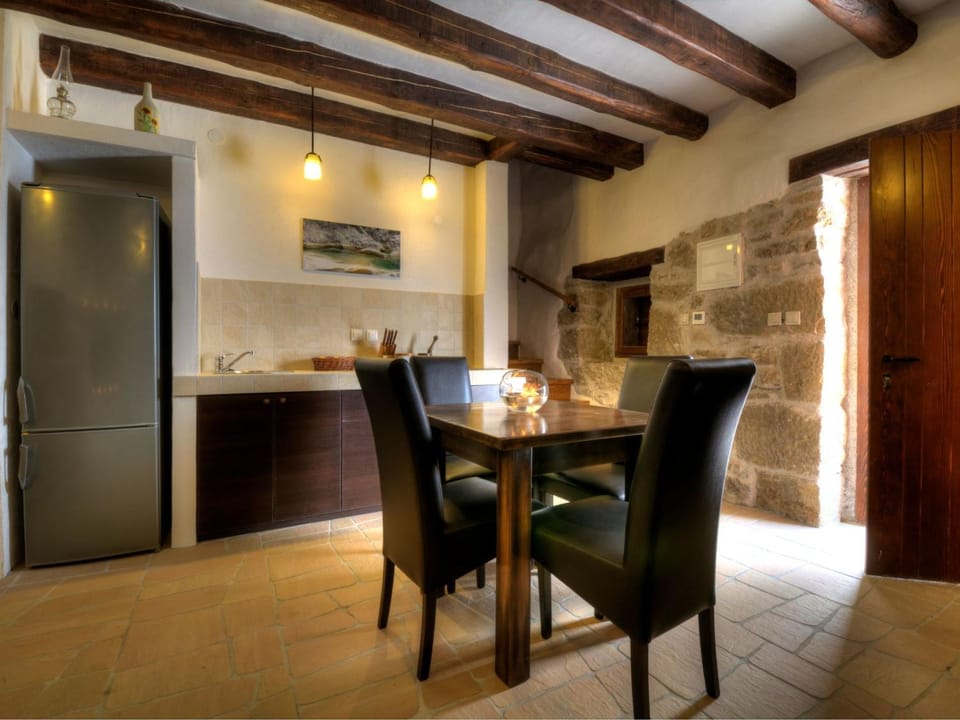 Holiday Home Istrien Traditionelles Steinhaus 8 by Interhome House in Istria County