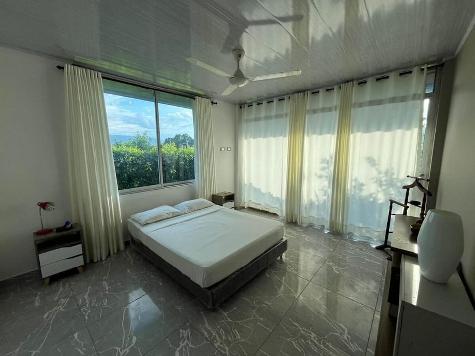 A comfortable family home House in Carmen Apicala