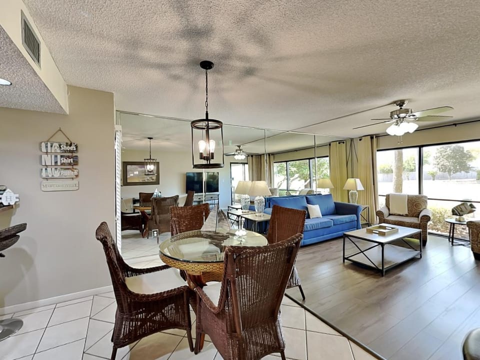 Edgewater Villa #2001 Apartment in Panama City Beach