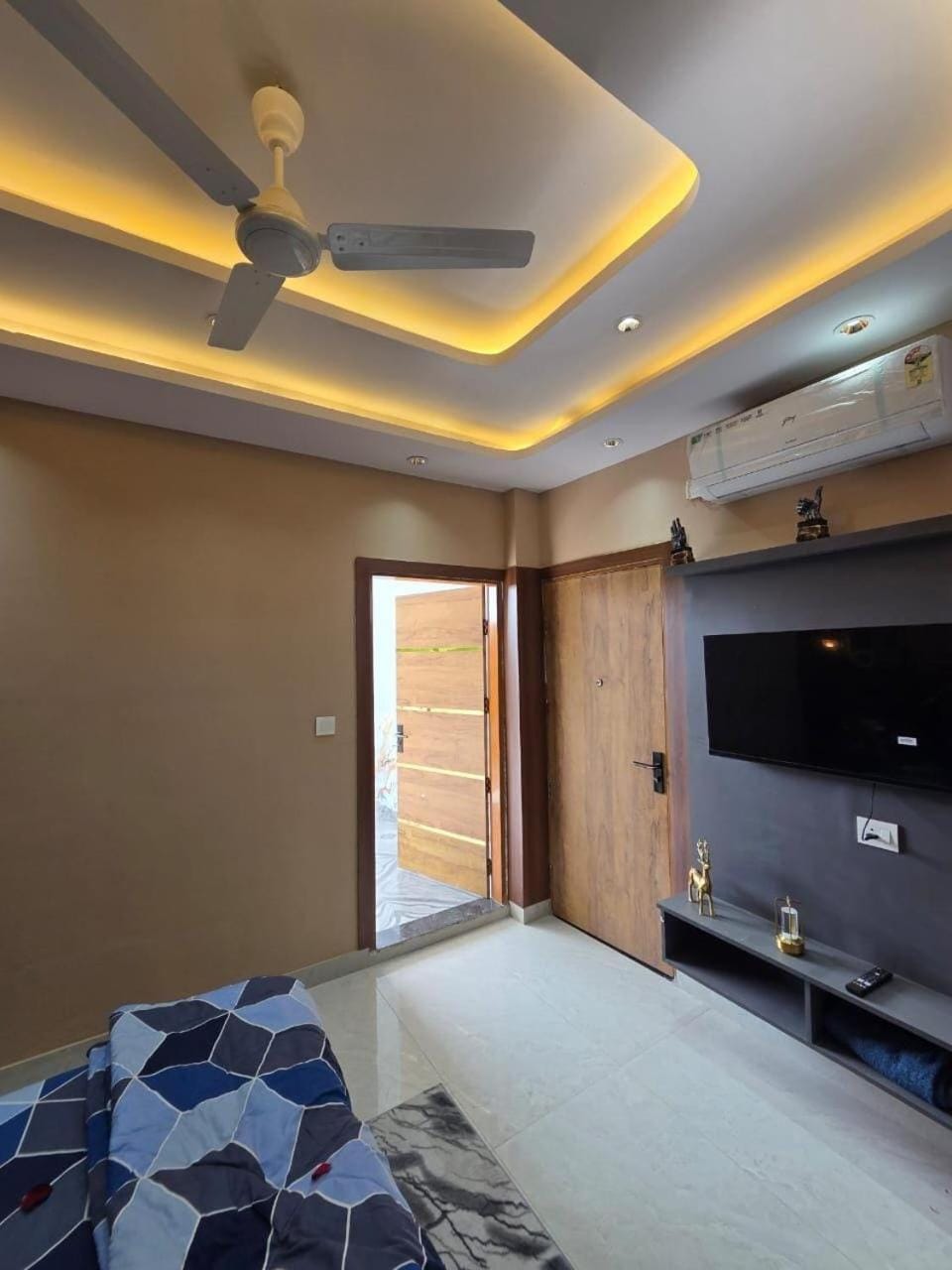 Alpha suite with jacuzzi Apartment in Gurugram