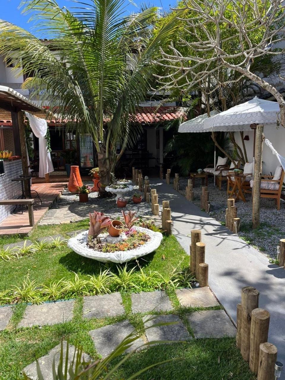 Hospedagem Flor de Alissah Bed and Breakfast in State of Rio de Janeiro