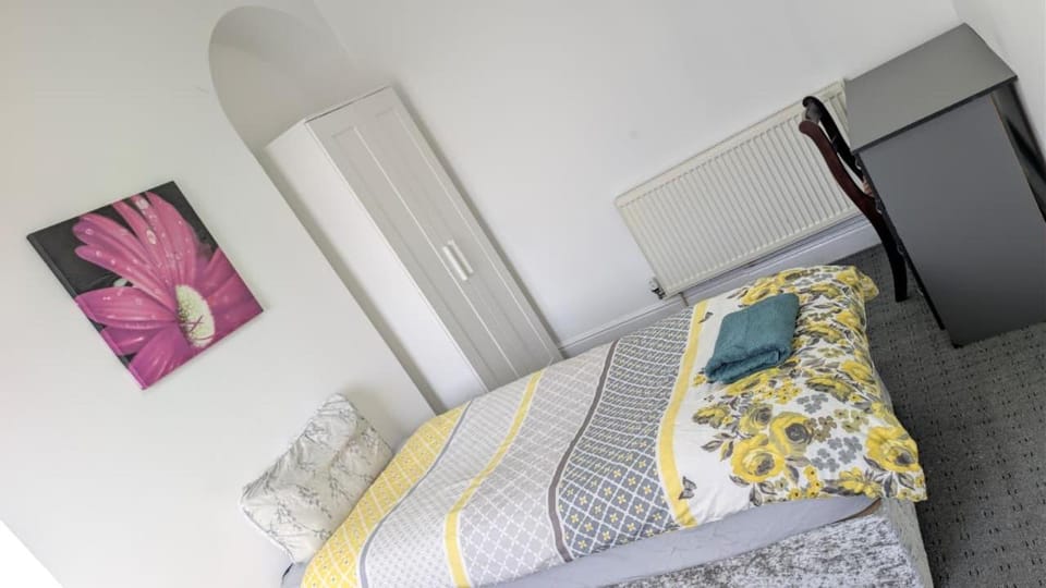 Cosy Double Room Near Train Station & Stadiums with Free Parking & WiFi Vacation rental in Nottingham
