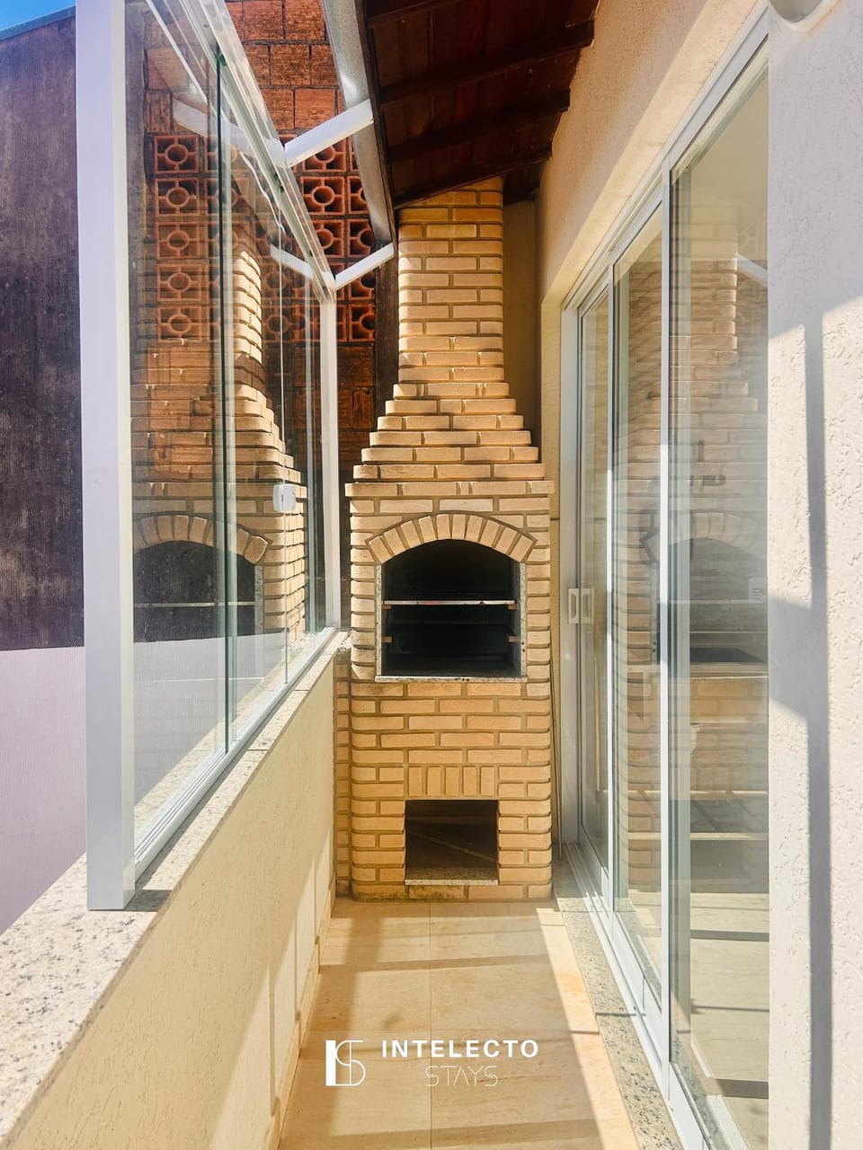 BBQ facilities, Seating area