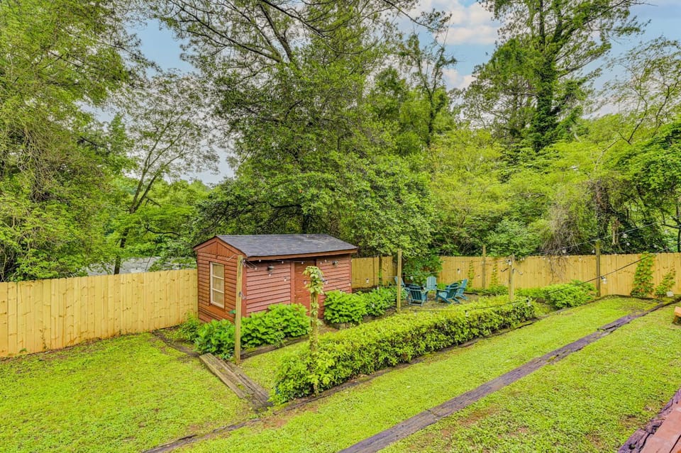 Boutique ATL Escape | Movie Room and Covered Deck House in Atlanta