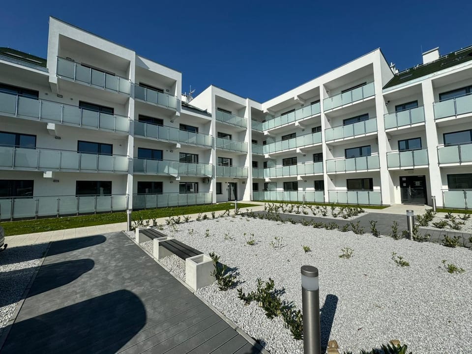 Property building, Day