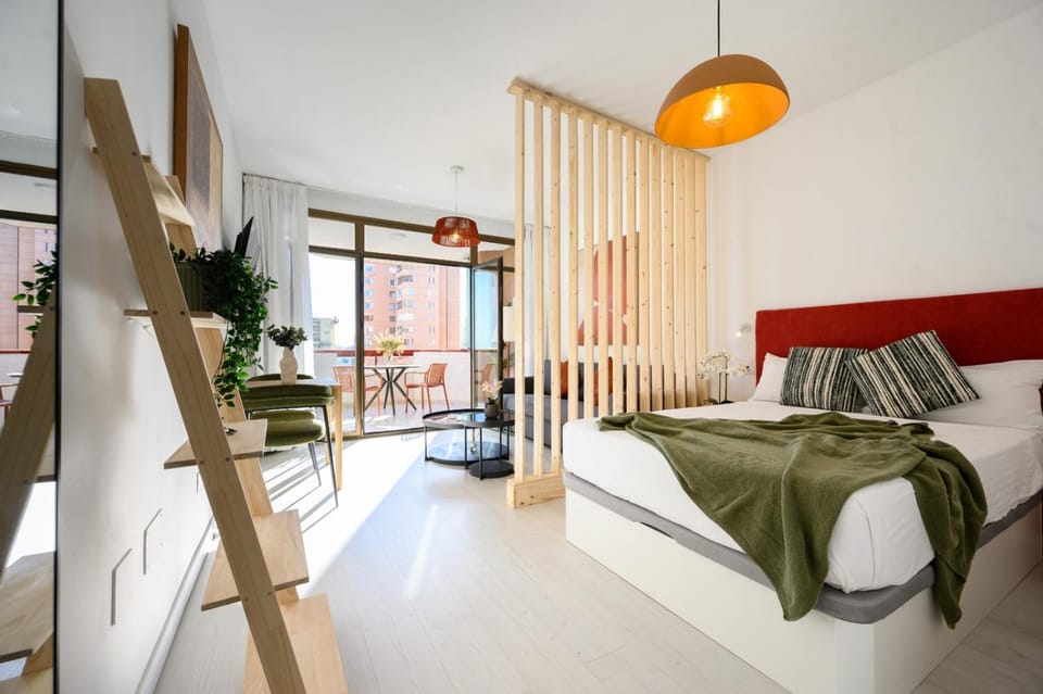 Bed, Photo of the whole room, Bedroom, heating, heating, internet, internet, air conditioner, air conditioner