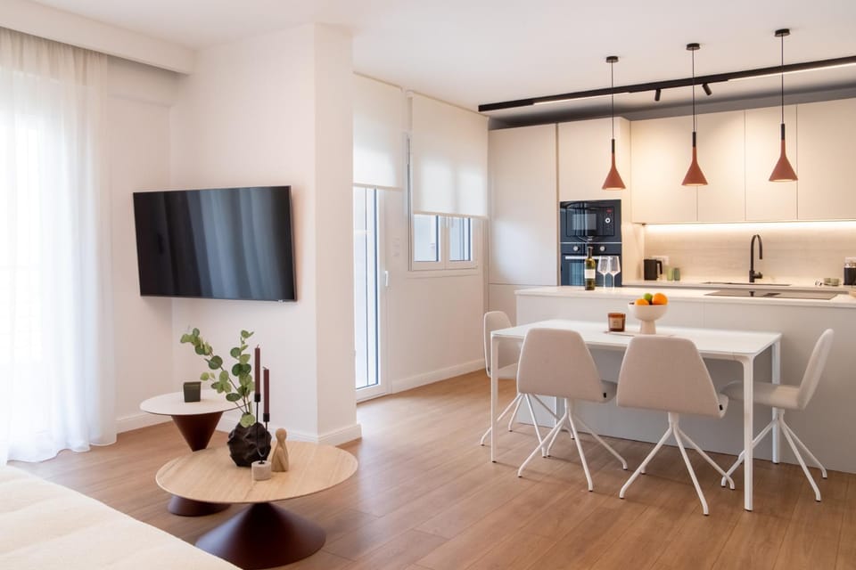 TV and multimedia, Dining area