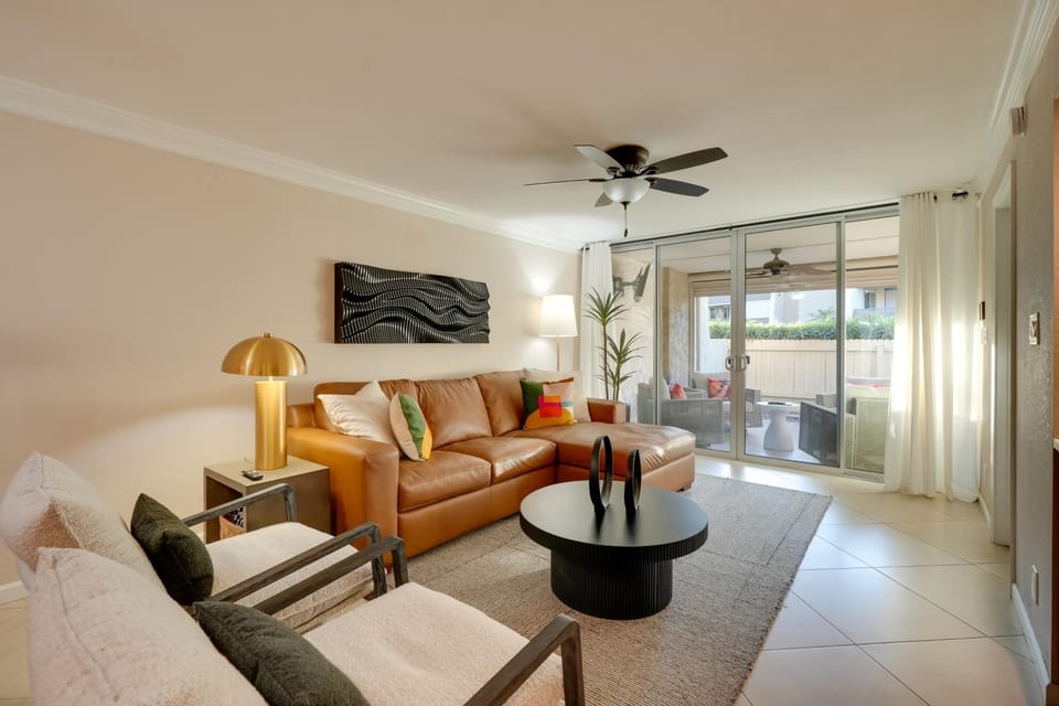 Easy Living in Old Town: Condo w/ Pool Access! House in Scottsdale