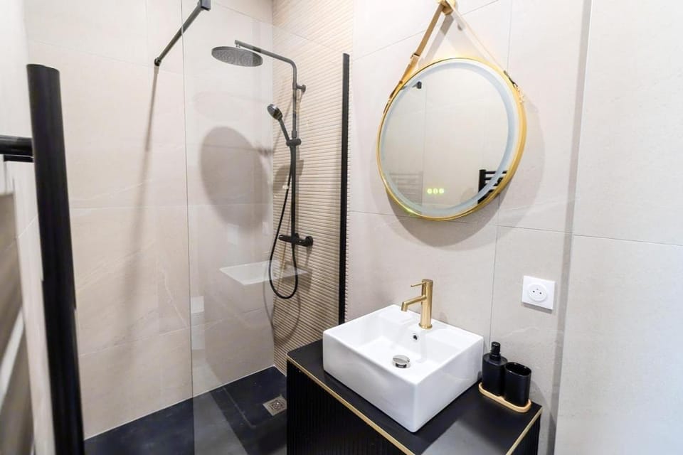 6ty Nest - Cour Privée - Paris Apartment in Paris