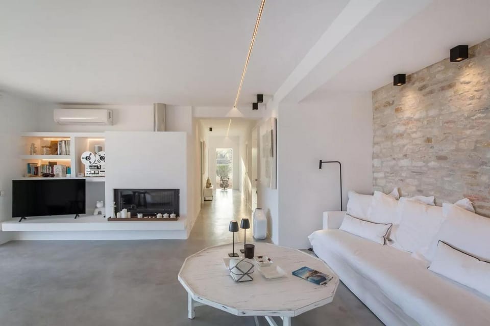Callirhoe 180 Inn in Poros