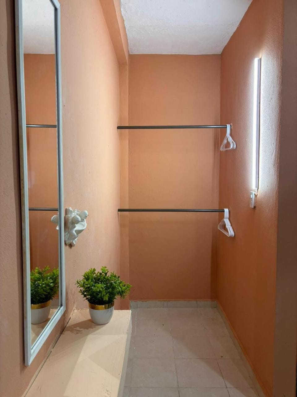 Comfortable studio steps from the beach and 5th Avenue Apartment in Playa del Carmen
