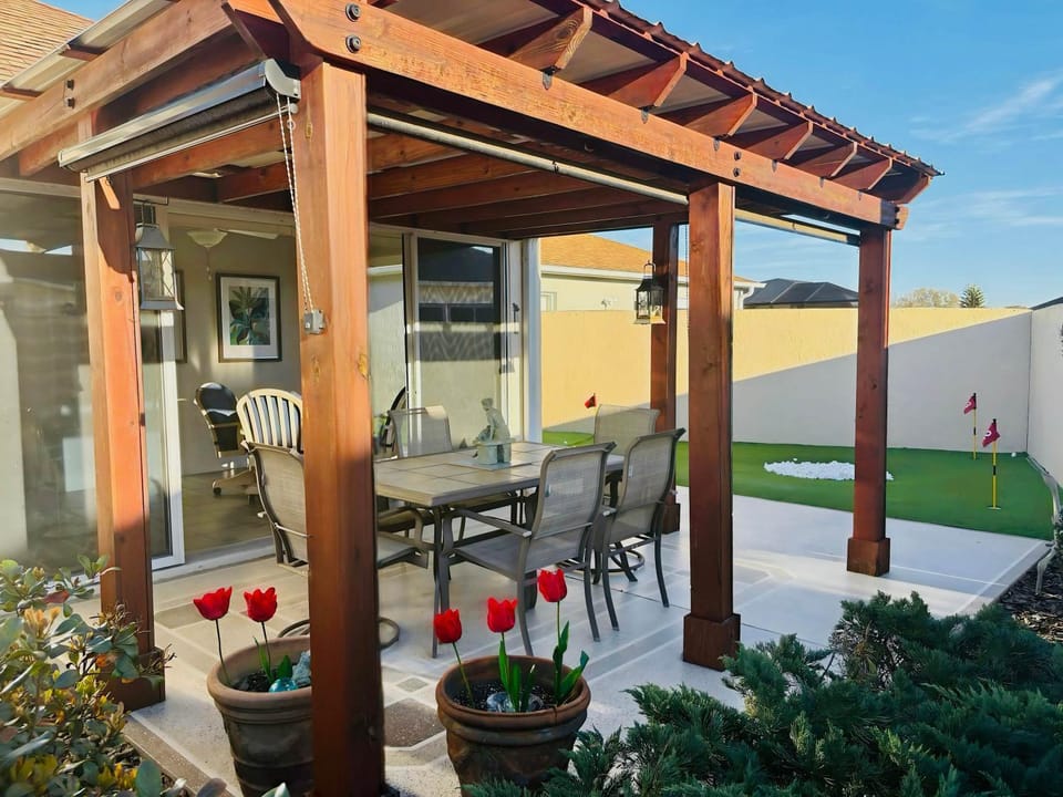 Dining area, Garden view