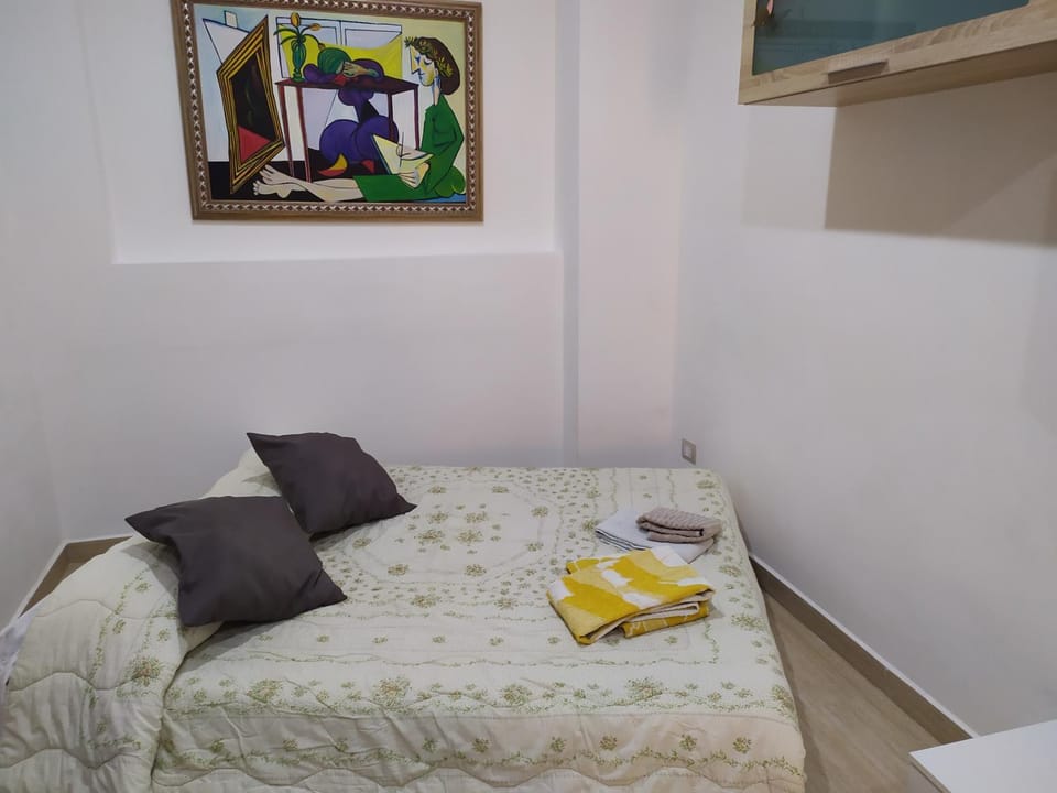 Heidi's home Apartment in Sicily