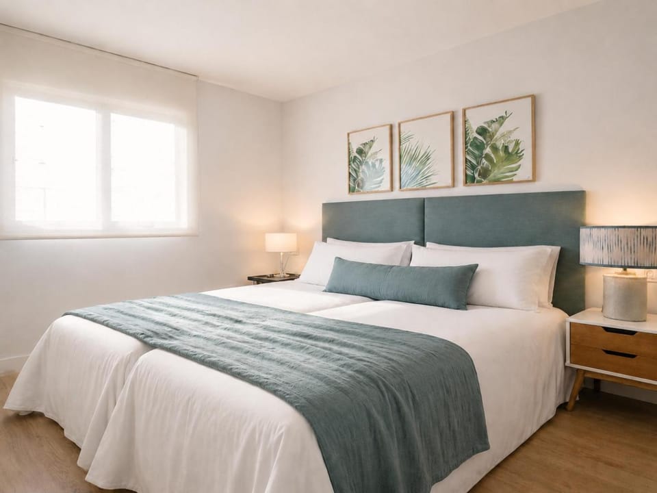 Photo of the whole room, Bedroom, Quiet street view, internet, air conditioner