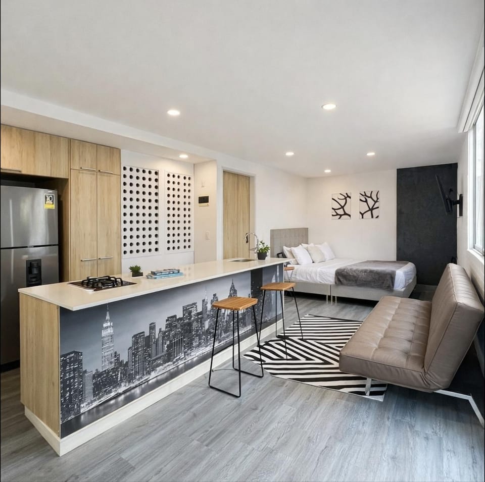 Modern Studio in Poblado, Free Parking Apartment in Medellin