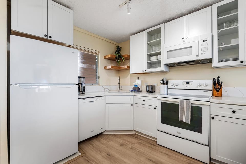 Kailua Village#604 House in Holualoa