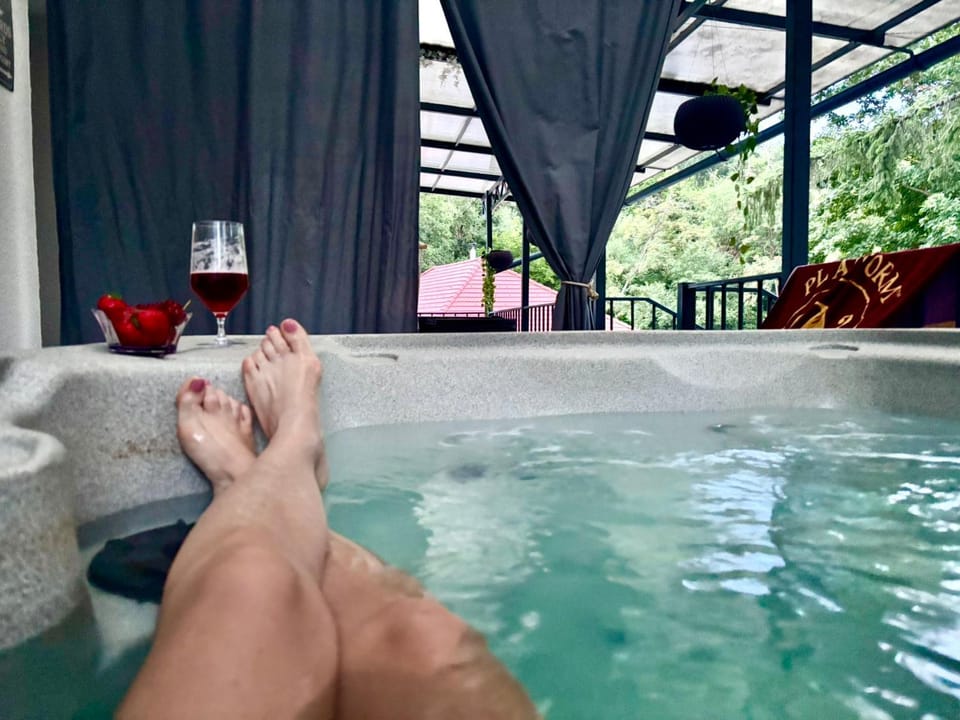 Hot Tub, Balcony/Terrace