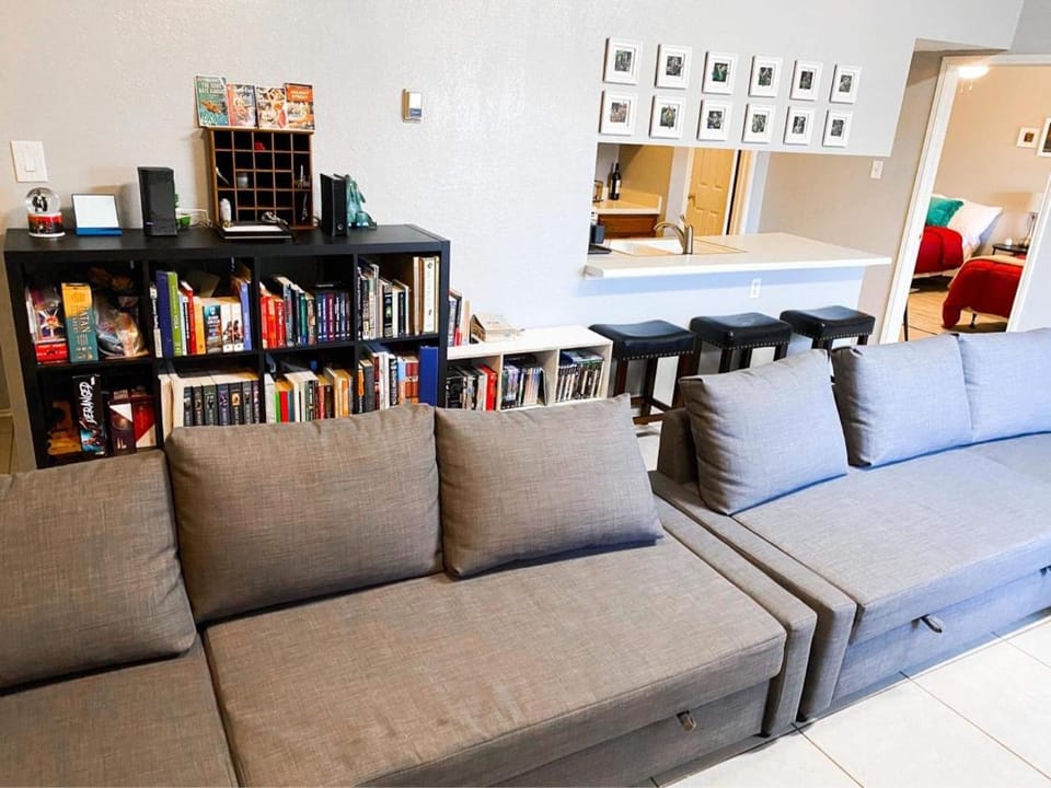 Communal lounge/ TV room
