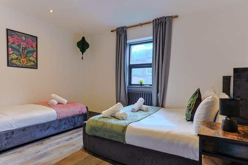 Casa Cabana - Signature Duplex - 3BR - Sleeps 8 Apartment in Newcastle upon Tyne