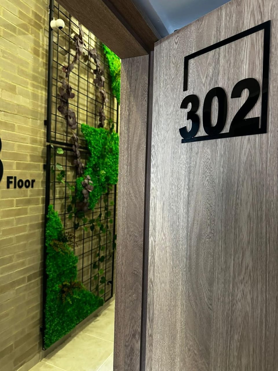 Modern Studio 302 near El Dorado Airport Urban View Smart Access Apartment in Bogota