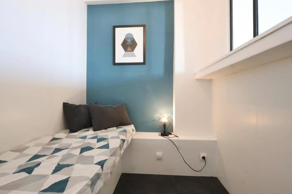 La Caravelle - Apt 2 Prs - front de mer - Clim Apartment in Antibes