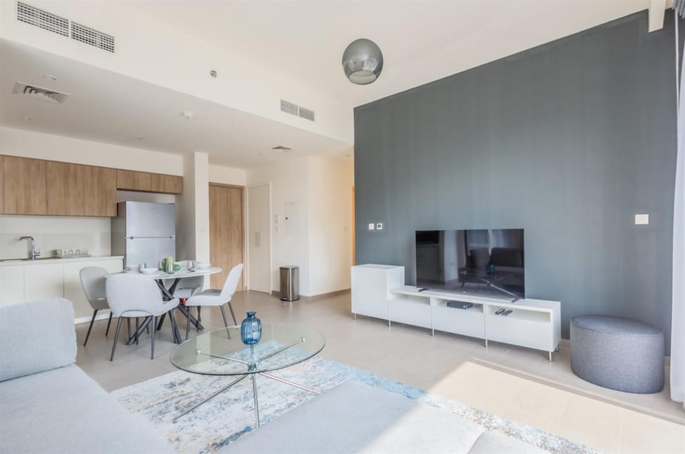 Elite LUX Holiday Homes - Upscale & Stylish 2BR Dubai Hills Apartment in Dubai