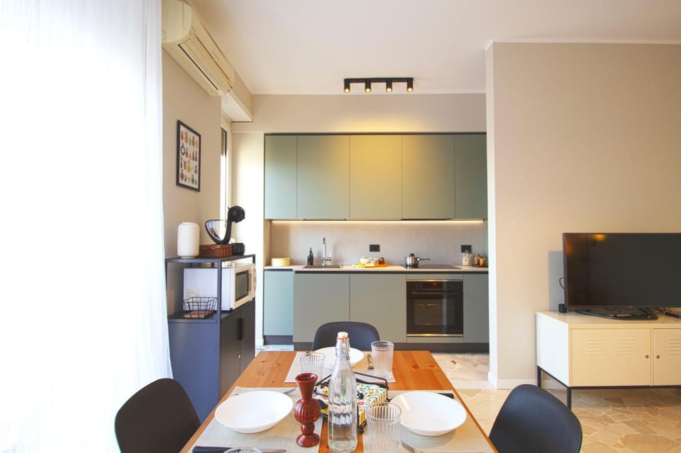 Kitchen or kitchenette, Seating area
