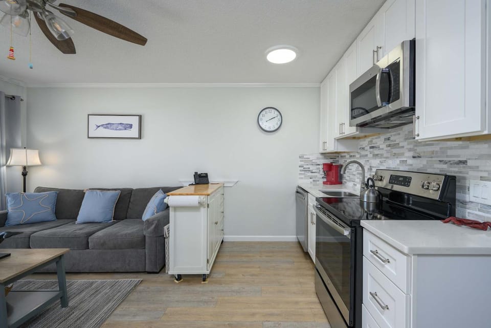 Ocean Villa B349 Ocean View Beach Retreat Apartment in Hilton Head Island