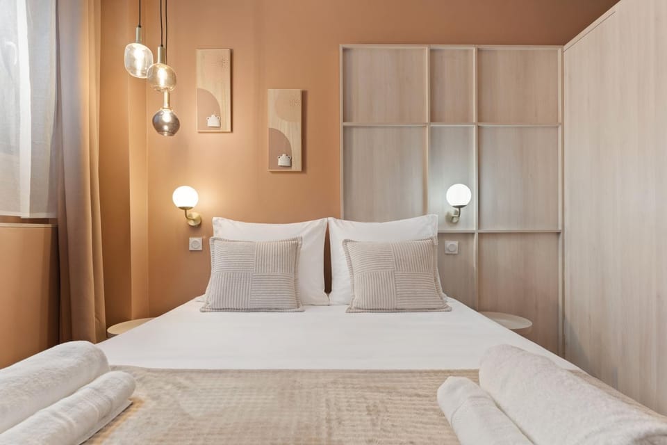 Appartement refait à neuf - 6 perssones - Paris Apartment in Paris