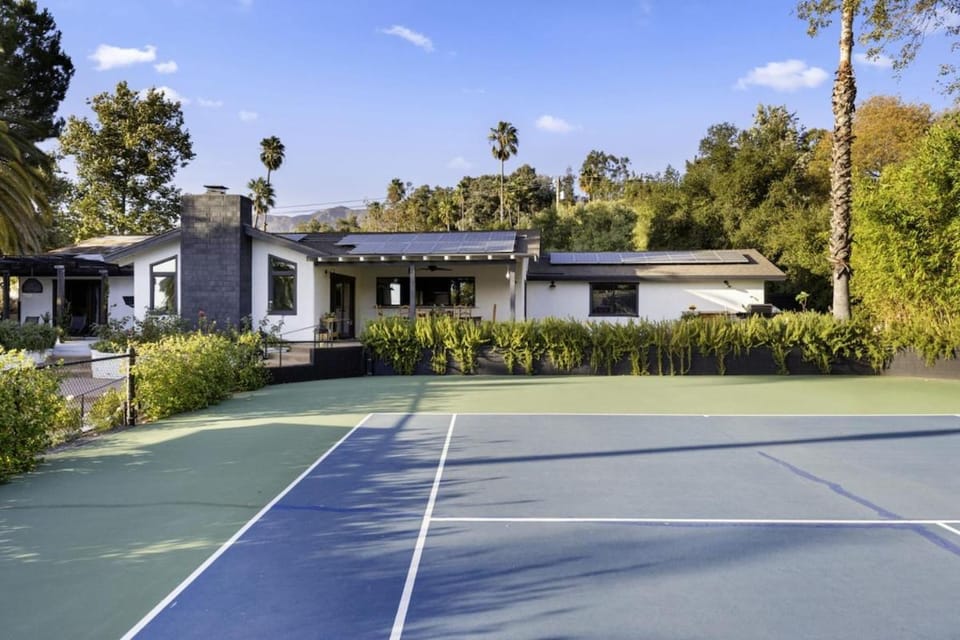 Private Estate with Cottage, Pool & Tennis Villa in Ojai