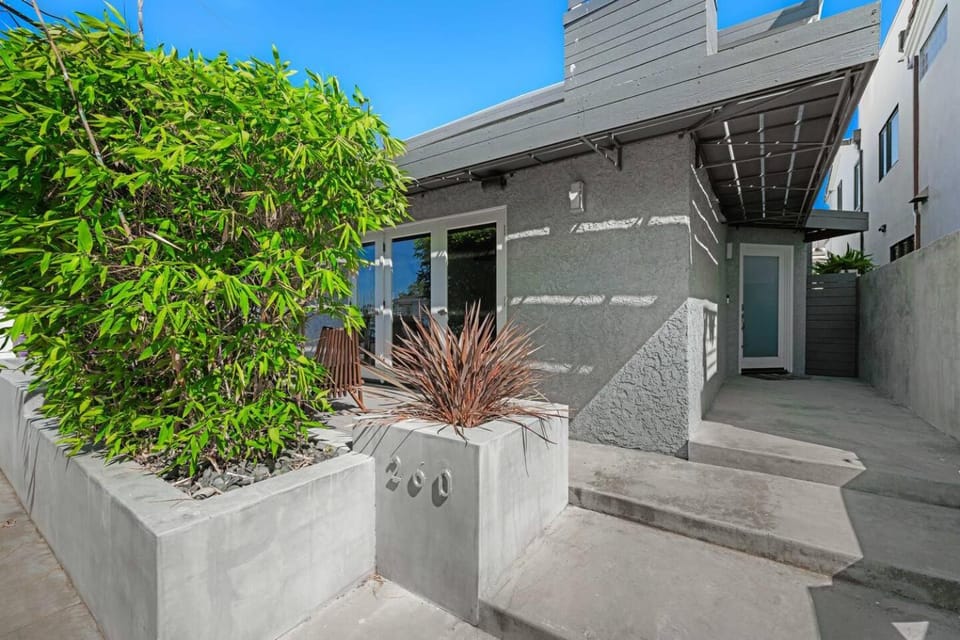 Luxury Naples Island Retreat House in Seal Beach