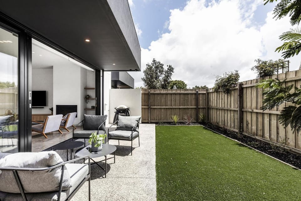 Perfect Family Getaway, Stylish, Steps to Beach House in Point Lonsdale