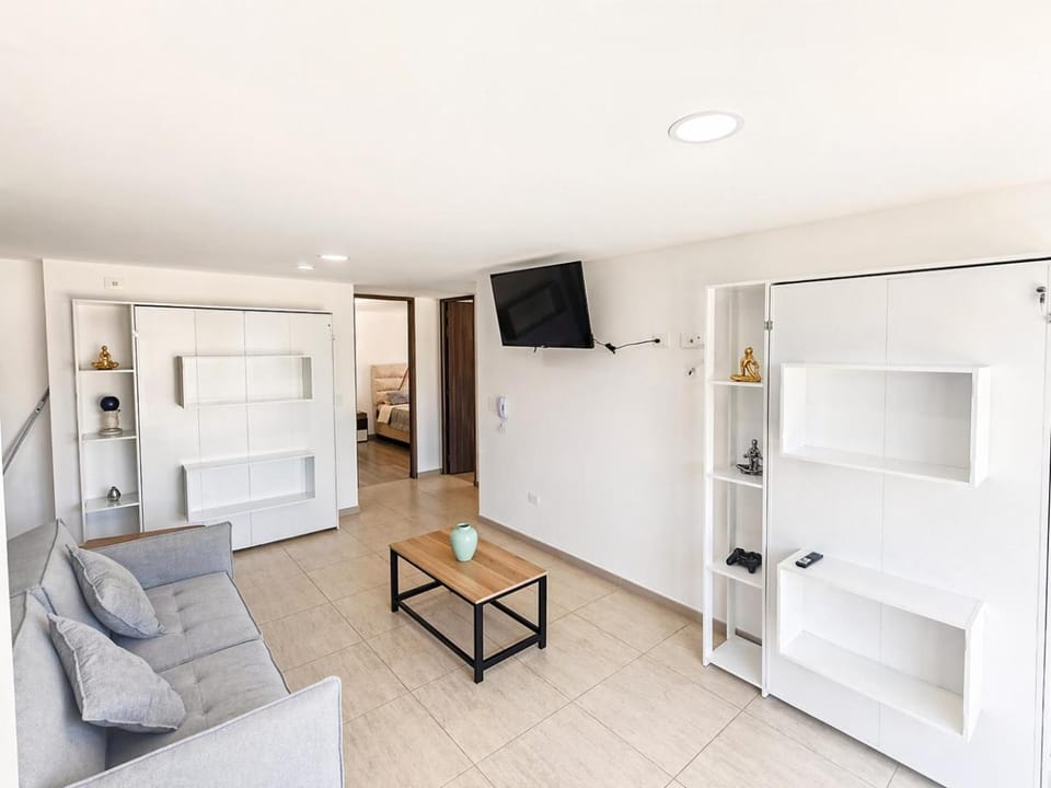 Communal lounge/ TV room, TV and multimedia, Living room