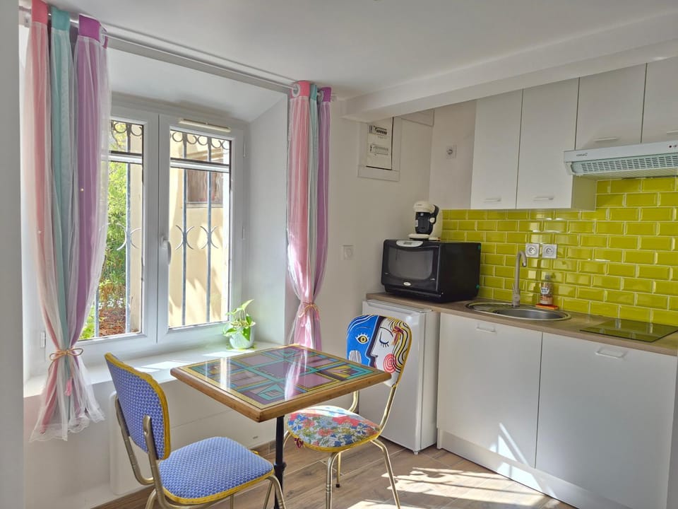 Pigments & Pastels Apartment in French Riviera