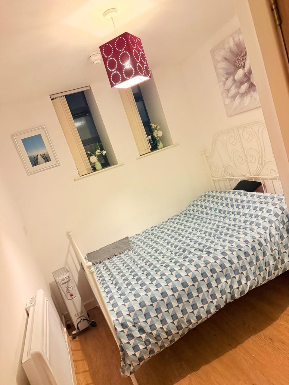 Quick Stop Double Bed Flat - Bradford City Center Apartment in Bradford