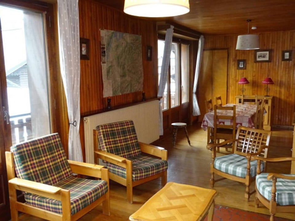 Appartement spacieux avec parking - 8 pers. - FR-1-671-336 Apartment in Les Gets