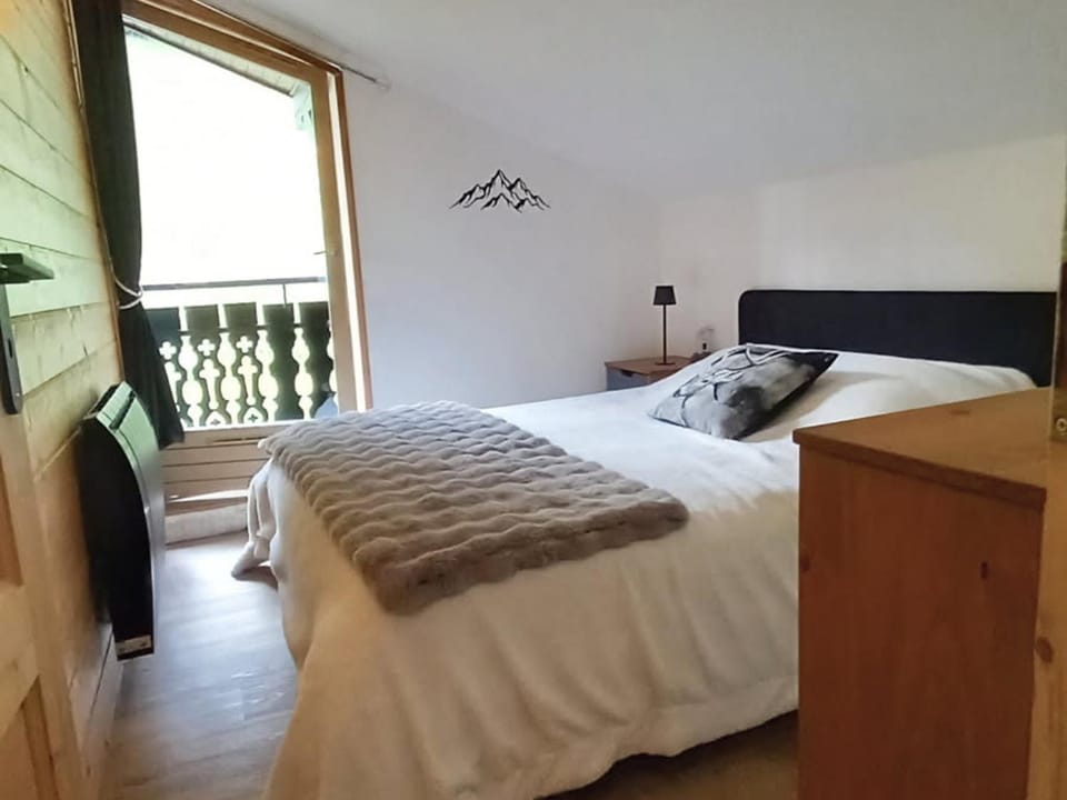 Chalet confortable avec parking - 4 pers. - FR-1-671-337 Apartment in Les Gets