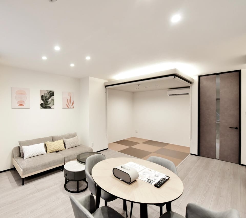 Room 201 Japanese 3LDK,Tatami,15min to Dotonbori,Family Stay Apartment in Osaka