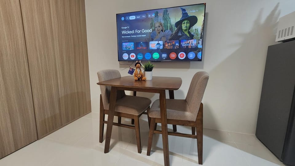 TV and multimedia, Dining area