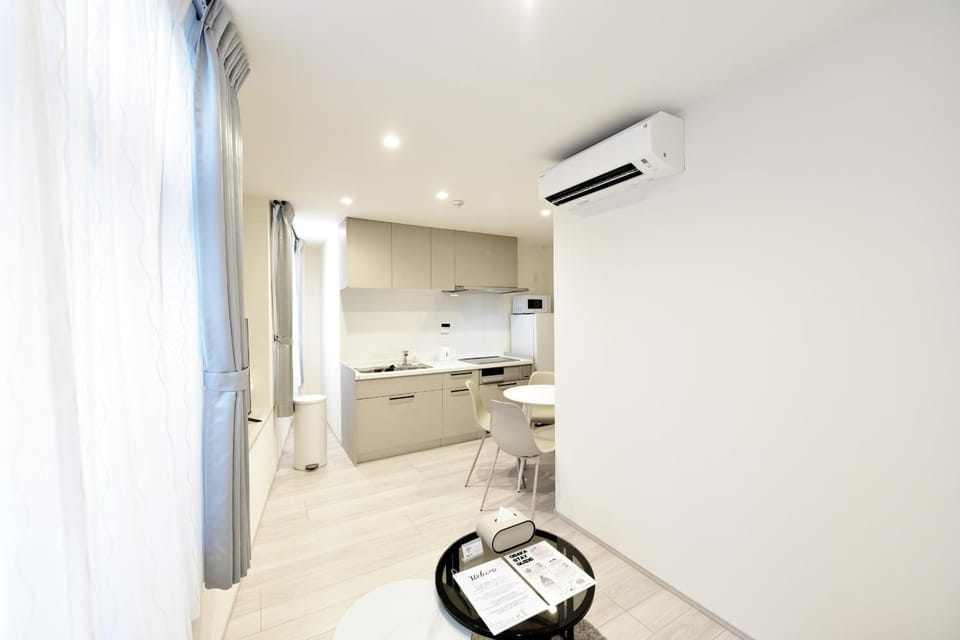 Room 202 Spacious 2LDK,15min to Dotonbori,Group Friendly,WiFi Apartment in Osaka