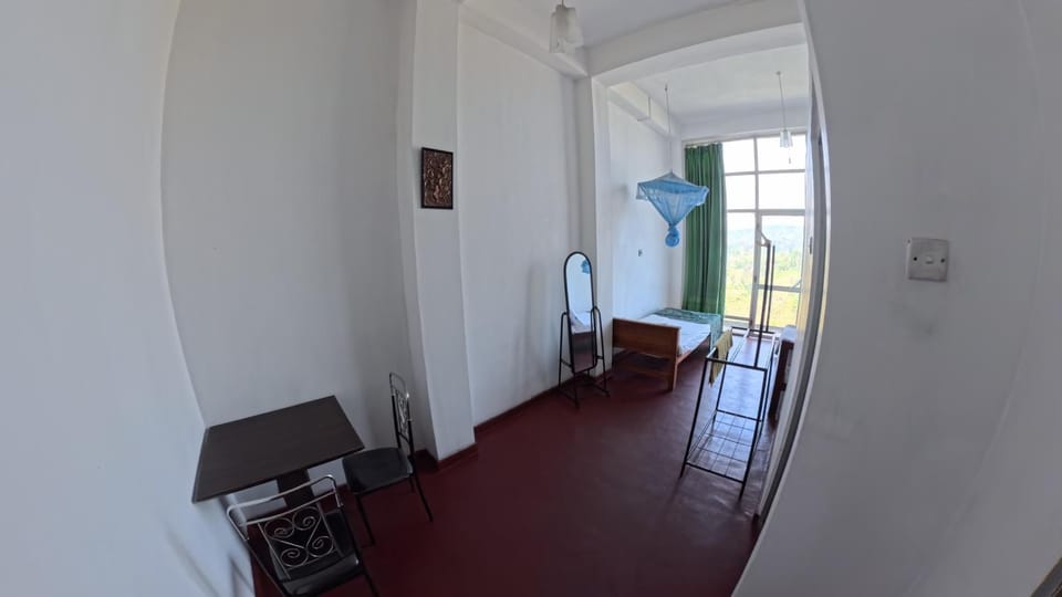 LAVISH Hotel & Restaurant Hotel in Uva Province, Sri Lanka