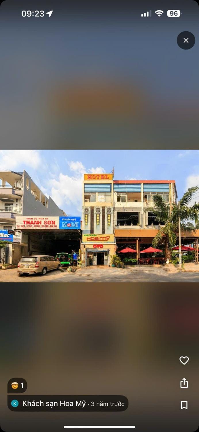 Property building, Day, Location, Parking